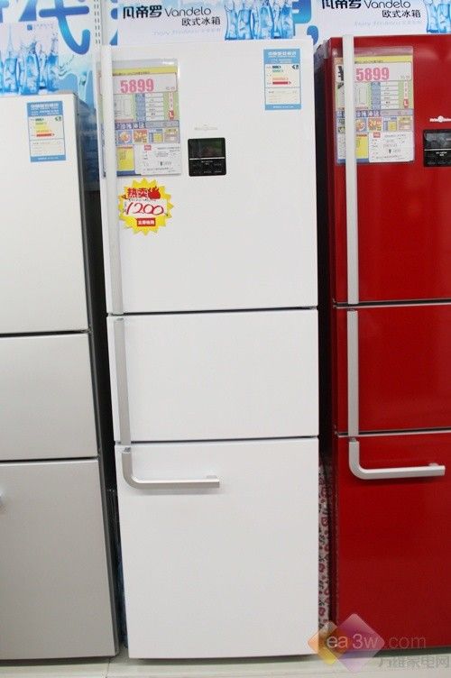 美的三门冰箱 直降1200元恭贺新年
