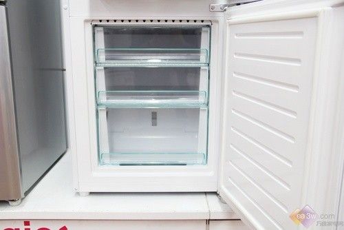 超低耗电量 海尔节能冰箱强势卖场出击 