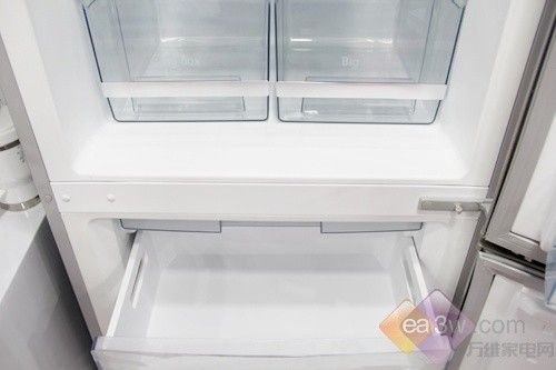 双门也无霜 美的冰箱BCD-301WMA上市