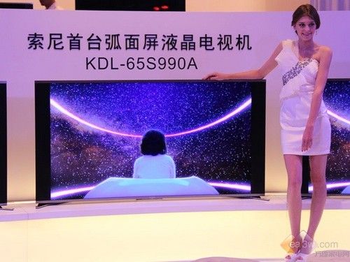 领衔4K未来 索尼发布中国首款弧面屏LED电视 