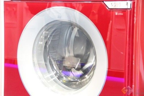 直击2013广交会：TCL洗衣机“红”遍全场 