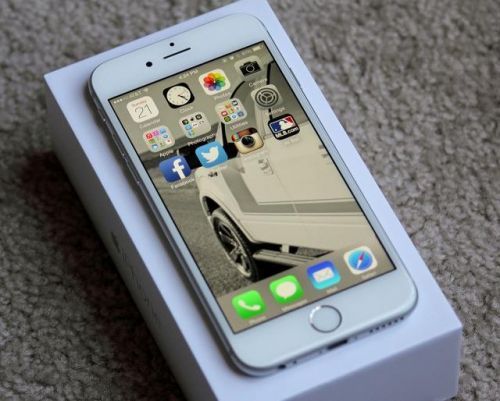 苹果或发布外观极像新Touch的4英寸iPhone
