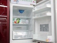 LG三门冰箱4000元  动感冰箱抱回家！