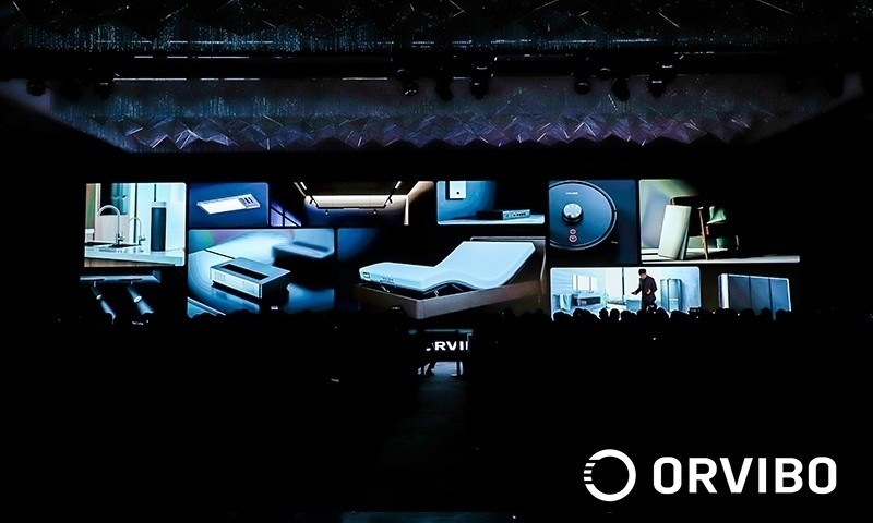 欧瑞博发布年度旗舰新品全景屏智能中控面板，原生支持5G通信和主动智能AI交互