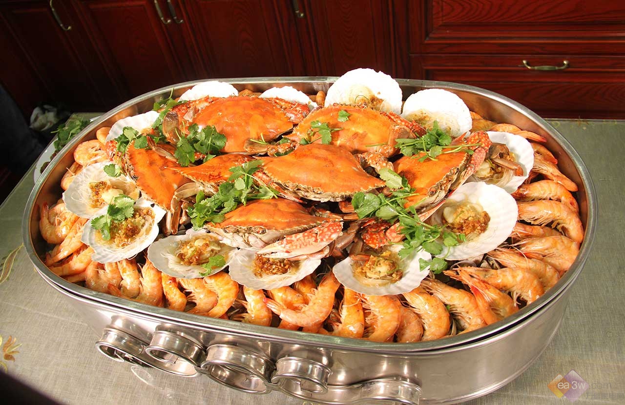 蓬莱旅游，渔家乐里品海鲜美食大餐